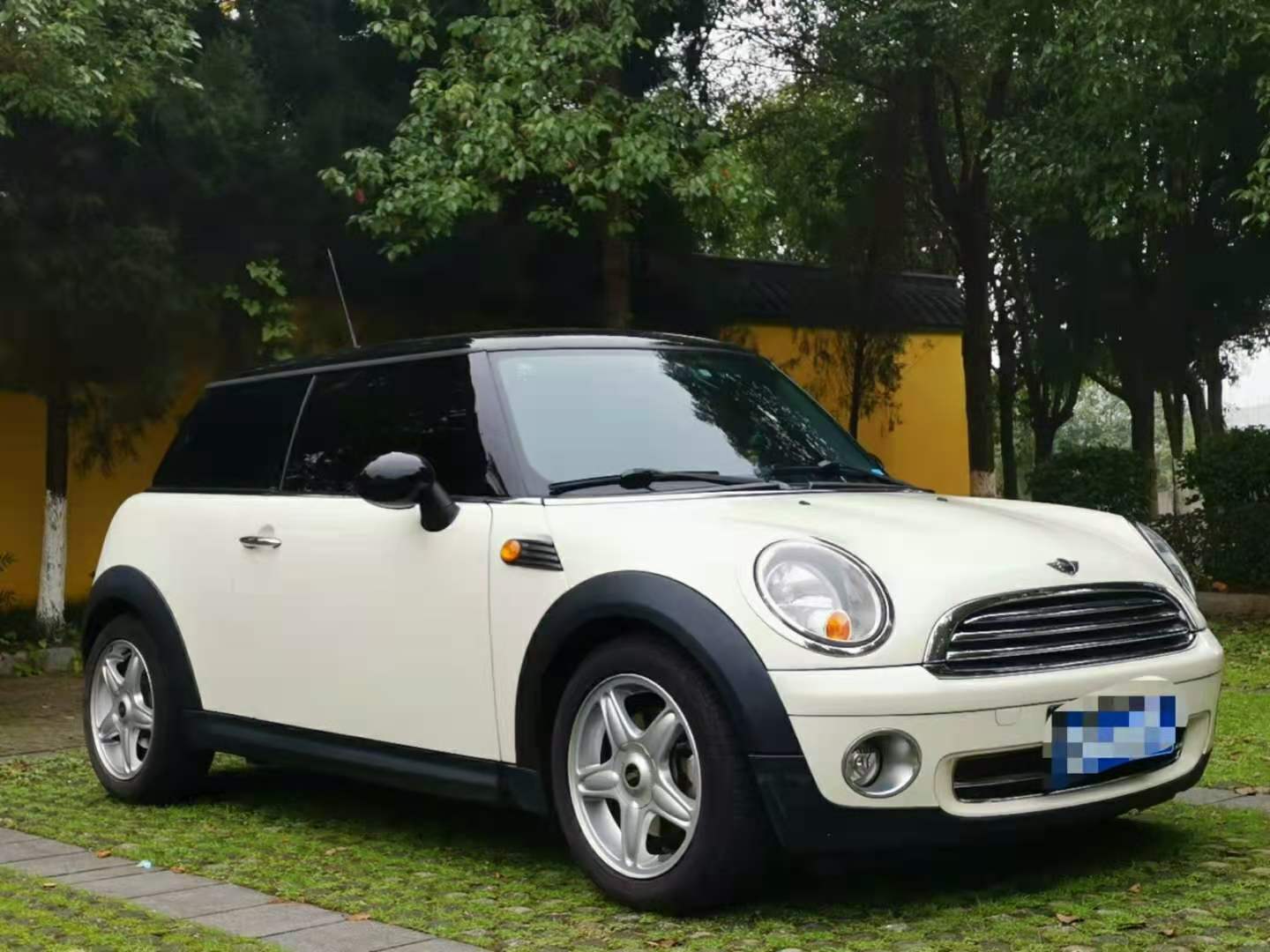 10年差個(gè)月的寶馬mini，1.6自動(dòng)，六萬公里實(shí)表